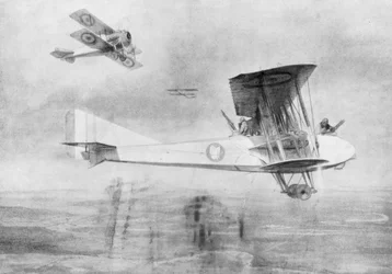 Dreisitziges Flugzeug auf einer Fotomission, geschützt von einem Spad-Kampfflugzeug, 1918 1926