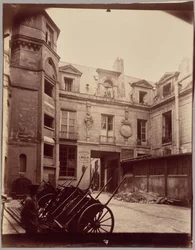 Hof Charlemagne, Hôtel du Prévot, 16 rue Charlemagne