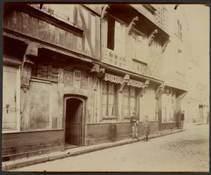 Beauvais, Haus Rue de la Manufacture