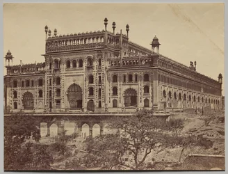 Äußeres von Asaf-ud-Daulas Imambara oder Grab