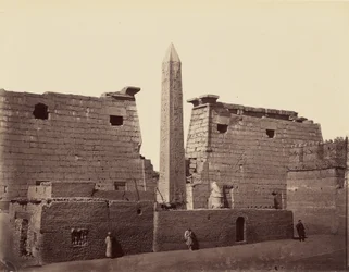 Tempel von Luxor: Obelisk und Pylon [Theben]