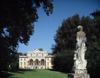 Ansicht der Villa Mansi