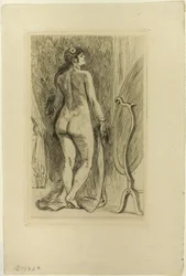 Stehende Frau mit Pelz