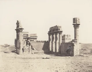 Erment Hermonthis, Gesamtansicht der Ruinen - Tempel und Mammisi