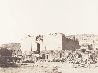 Kalabcheh Talmis, Ruinen des Tempels - Fassade und Umfassungsmauer, 1851-52, gedruckt 1853-54