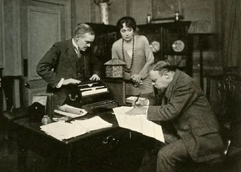 Hornblower ergibt sich, 1920, 1928