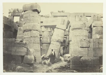 Säulen in der großen Halle, Karnak