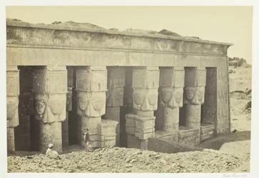 Portikus des Tempels von Dendera, 1857