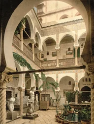 Eingangshalle, Museum der Antiken, Algier, veröffentlicht um 1900