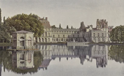 Fontainebleau, Palast, Ansicht vom Karpfenteich