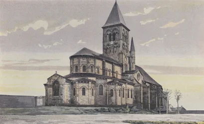 Saint-Menoux, Eglise, Gesamtansicht Nordost