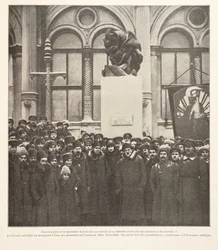 Enthüllung eines von den Sowjets zum Gedenken an einen der Mörder Alexanders II. errichteten Denkmals, aus Histoire des Soviets, veröffentlicht 1922