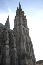 Kathedrale von Chartres, Nordfassade mit dem Uhrpavillon