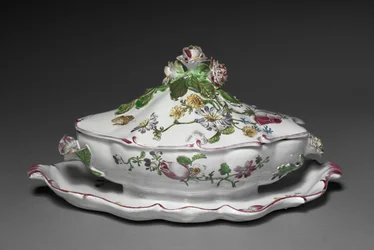 Bedeckte Sauciere mit festem Stand, Hersteller Veuve Perrin Fabrik, ca. 1765