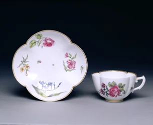 Tasse und Untertasse, Vincennes, ca. 1745-52 (Porzellan)