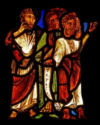Eine Gruppe von Figuren