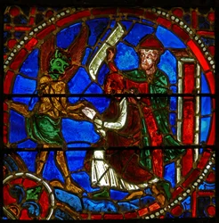 Detail eines Fensters mit Szenen aus dem Wunder des Theophilus