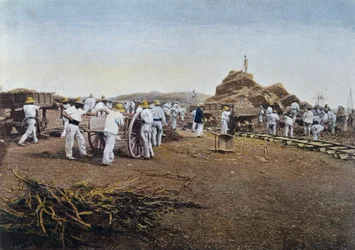 Die Gefangenen bei der Arbeit in der Strafkolonie Noumea in Neukaledonien, graviert von Gillot, ca. 1900