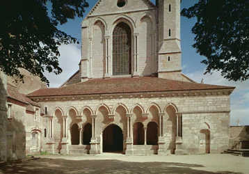 Ansicht der Eingangshalle der Zisterzienserabtei, erbaut 1140-60