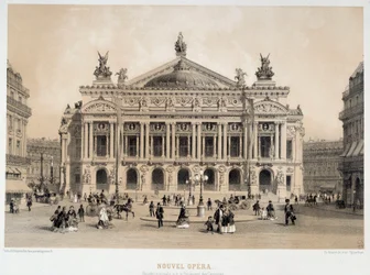 Ansicht der Fassade der Oper Garnier in Paris mit Blick auf den Boulevard des Capucines