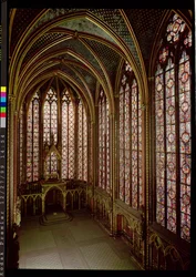 Ansicht der Buntglasfenster in der oberen Kapelle, 1246-48