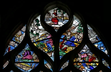 Fenster w124, Szenen aus der Sintflut und der Arche Noah. Oben der Stifter(?) Georges Le Picart de Radeval
