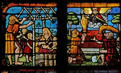 Fenster w1, Darstellung von Adam beim Hausbau und Eva mit ihren Kindern; Kain und Abel bringen ihre Opfer dar