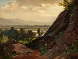 Berglandschaft mit Felspartie im Vordergrund