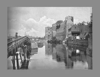 Newark Castle und Brücke