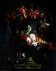 Girlande aus Trauben, Pflaumen und Granatapfel mit Blumen