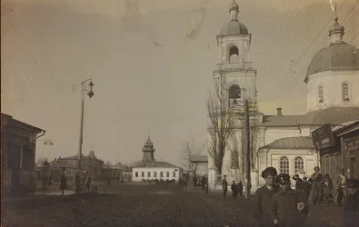 Erster Weltkrieg: die Ukraine in den Jahren 1914-1916 während der Invasion der deutschen Armee. Ansicht einer Stadt