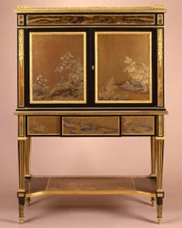 Ein Sekretär im Louis-XVI-Stil mit Ormolu-Beschlägen