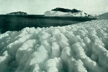 Eisrücken nach einem Schneesturm, ca. 1910-1913, 1913