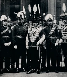 Der zukünftige König Edward VII und Offiziere der Queen