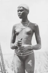 Nuer-Mädchen