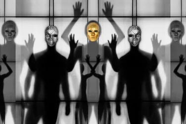 Masken des Schattenspiels