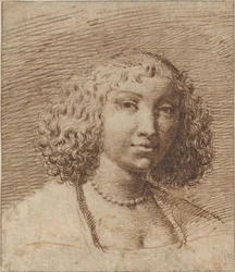 Junge Frau mit Perlenkette