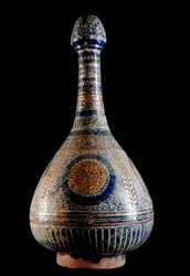 Islamische Kunst. Terrakottaflasche. Glasiert, 16. Jahrhundert. Rom, Museo Nazionale d