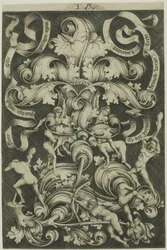 Ornament mit Blume und acht wilden Leuten