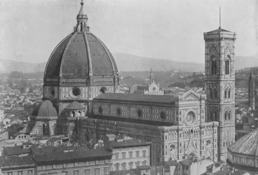Florenz, Die Kathedrale in Panoramaansicht von der Kuppel von San Lorenzo (s/w Foto)