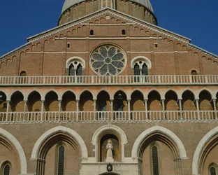 Westfassade (Detail)