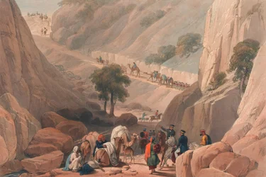 Die Truppen tauchen aus dem engen Teil der Schlucht im Koojah-Pass auf