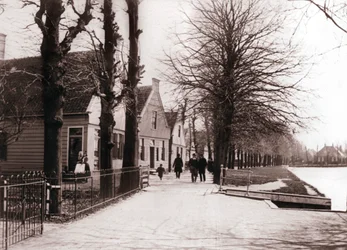 Kanalbank, Broek, Niederlande, 1898