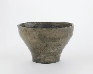 Teeschale in Form einer chinesischen Flöte, Hagi, Yamaguchi Präfektur, Edo-Periode