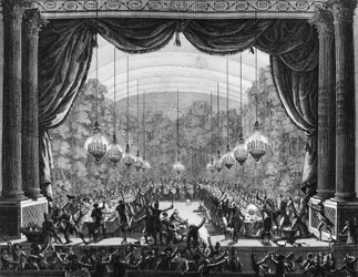 Französische Revolution: Bankett der Leibwächter am 1. Oktober 1789 im Opernsaal des Schlosses von Versailles zur Feier der Ankunft ihrer Kameraden aus dem Regiment von Flandern. Gravur von Berthaut nach Prior. Paris, Bibliothek des Instituts für Revolut