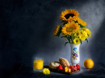 Sonnenblumen Frühstück Stillleben