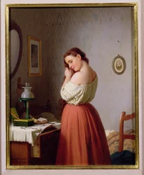 Junge Frau, die ihr Haar flechtet