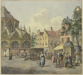 Links der Chor einer Kirche, rechts ein Brunnenhaus, mit Gemüseverkäuferinnen