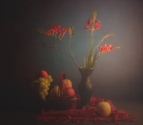 Klassische Blumen und Früchte