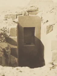 Pyramiden von Gizeh, Arbeiten von M. Mariette, Granittor links der Sphinx Ausgrabungen